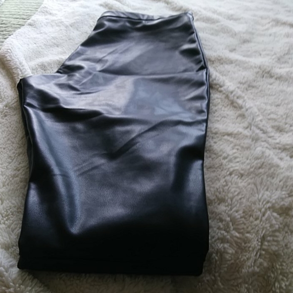 ' New'  Faux Leather Leggings XL - Picture 1 of 5